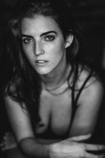 model Shannon Berkeley eyes